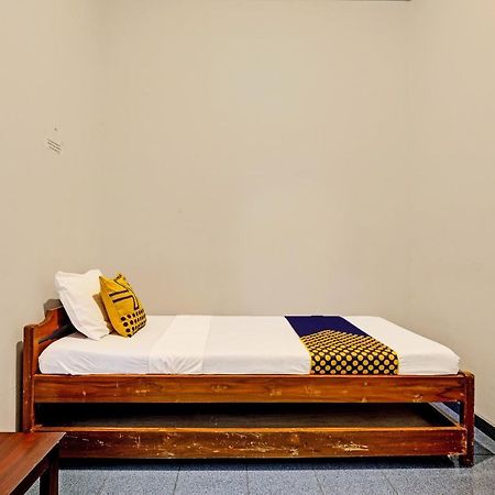 Spot On 2275 Omah Jm Hotel Beran Kidul Екстериор снимка