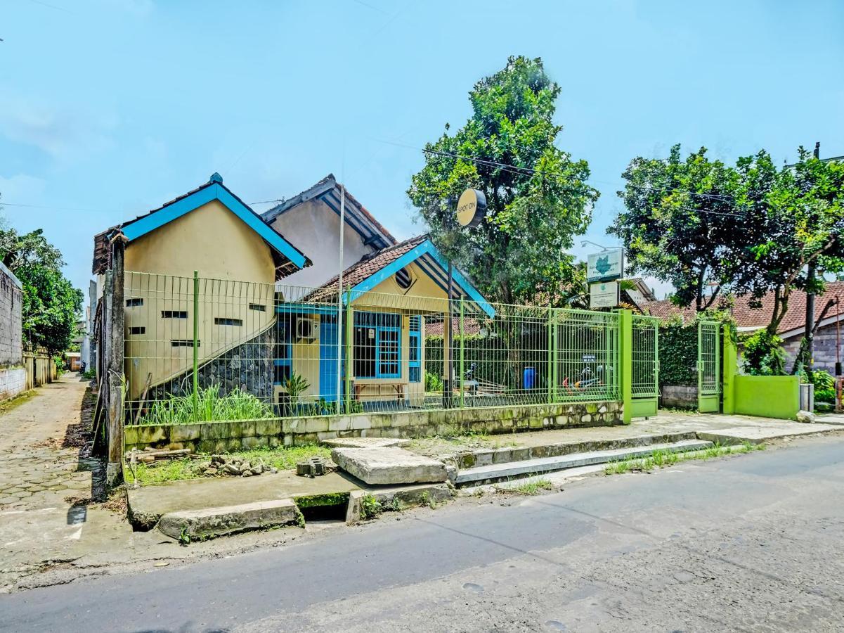Spot On 2275 Omah Jm Hotel Beran Kidul Екстериор снимка